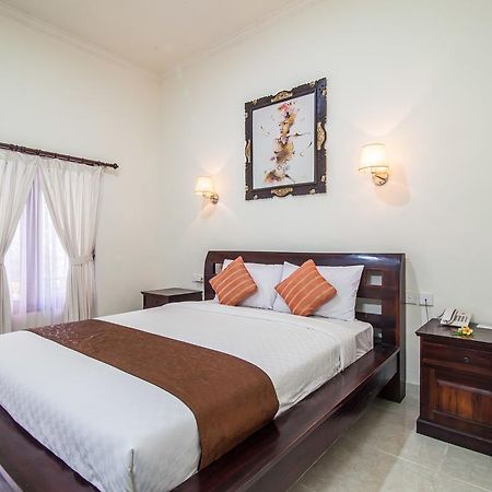 Puri Yuma Hotel Денпасар Екстериор снимка