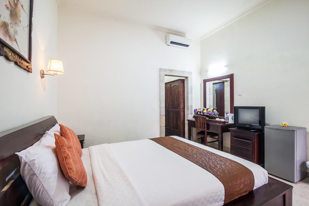 Puri Yuma Hotel Денпасар Екстериор снимка