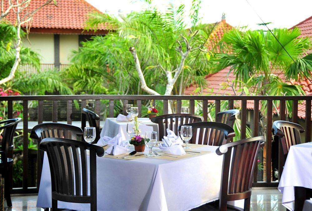 Puri Yuma Hotel Денпасар Екстериор снимка