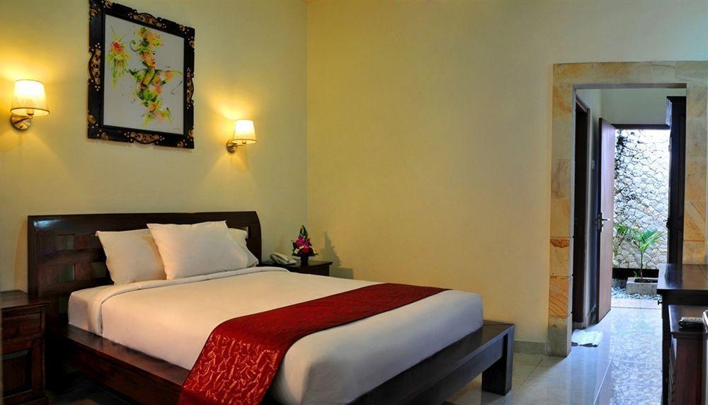 Puri Yuma Hotel Денпасар Екстериор снимка