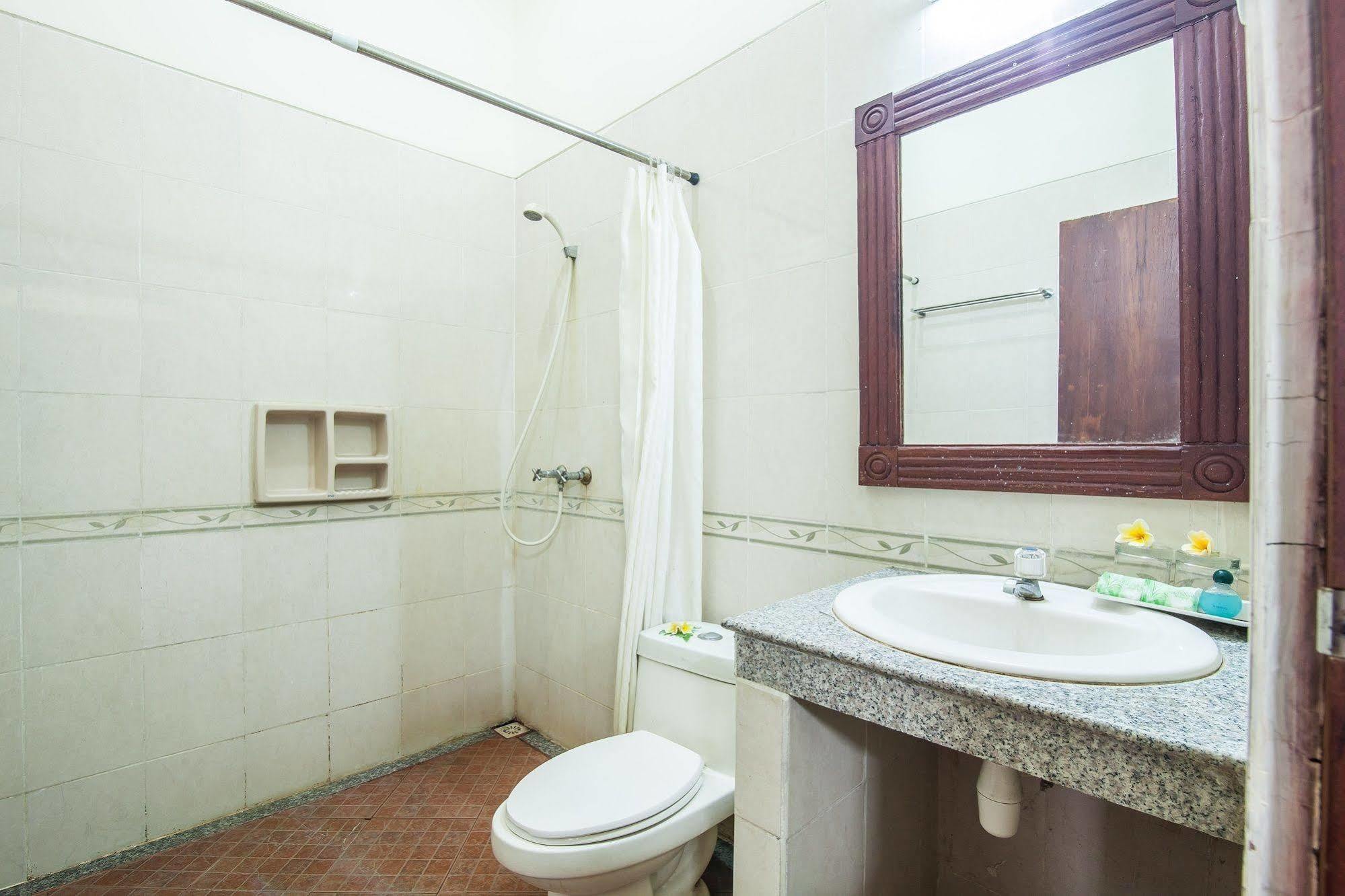 Puri Yuma Hotel Денпасар Екстериор снимка