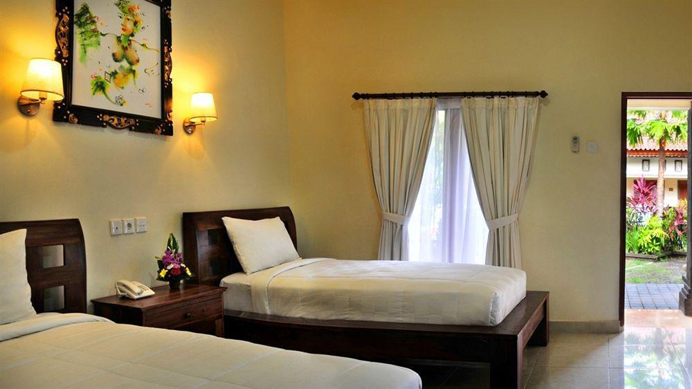 Puri Yuma Hotel Денпасар Екстериор снимка